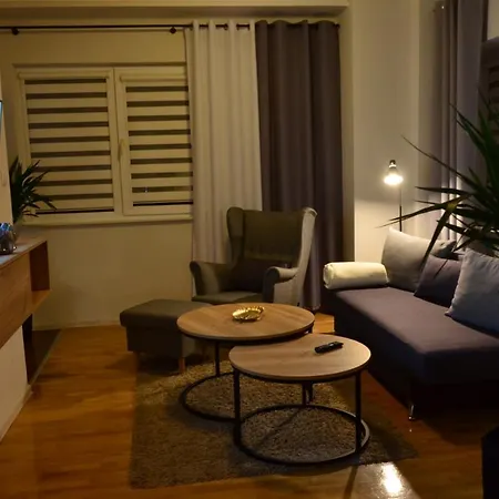 Apartament Gwiazda 303 *